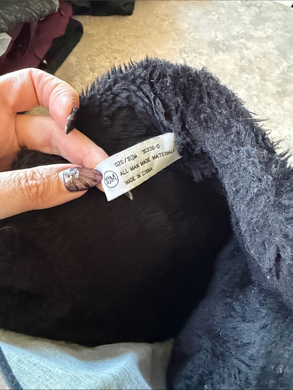 Totes Black Quilted Mid-Calf Winter Boots with Fur Trim - Picture 5 of 6